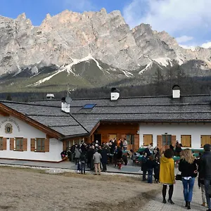 Jaegerhaus Cortina d'Ampezzo